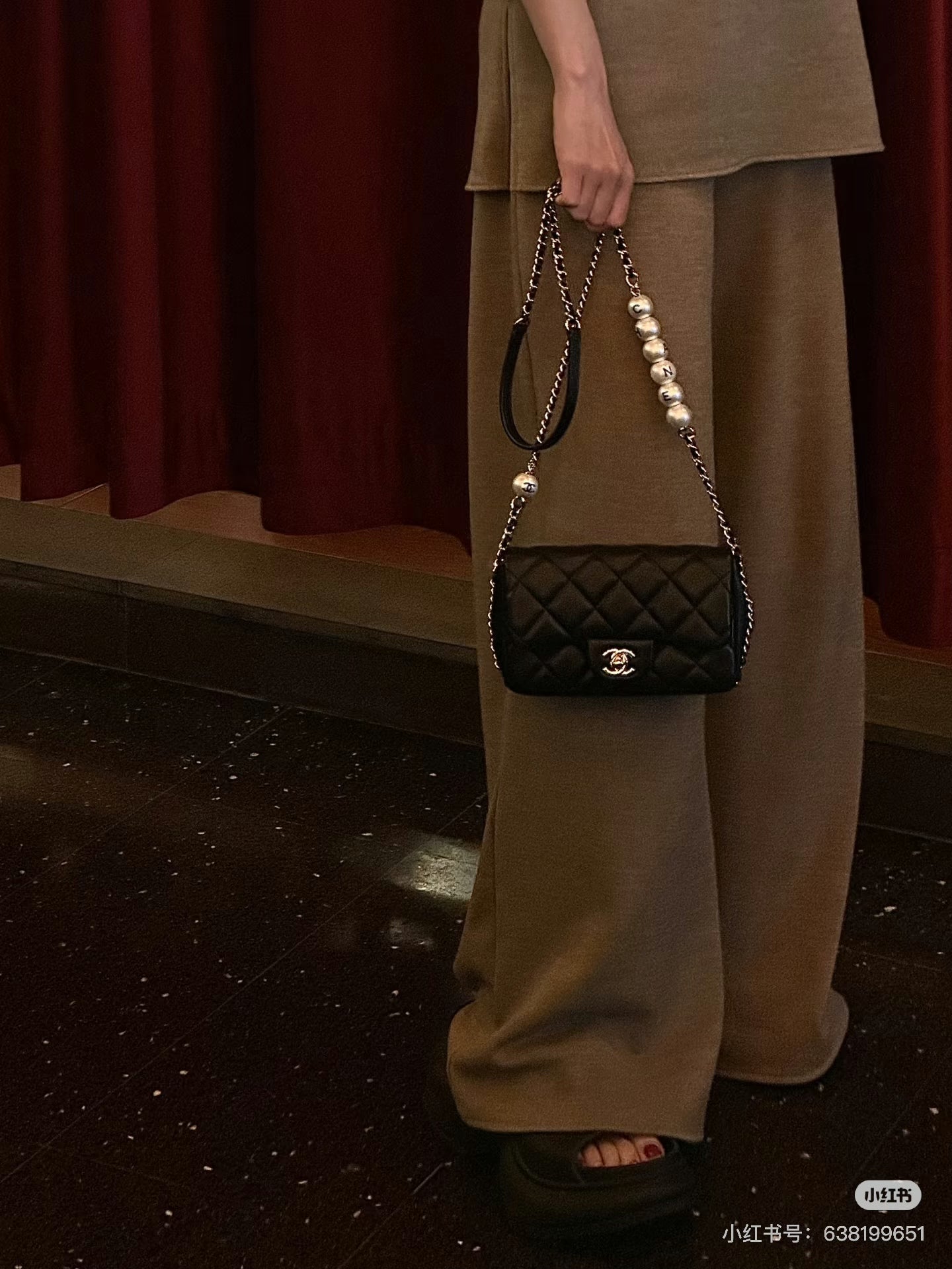 Chanel - Mini Classic Flap Bag with Pearl Chain - Lambskin leather - Black - (mini)