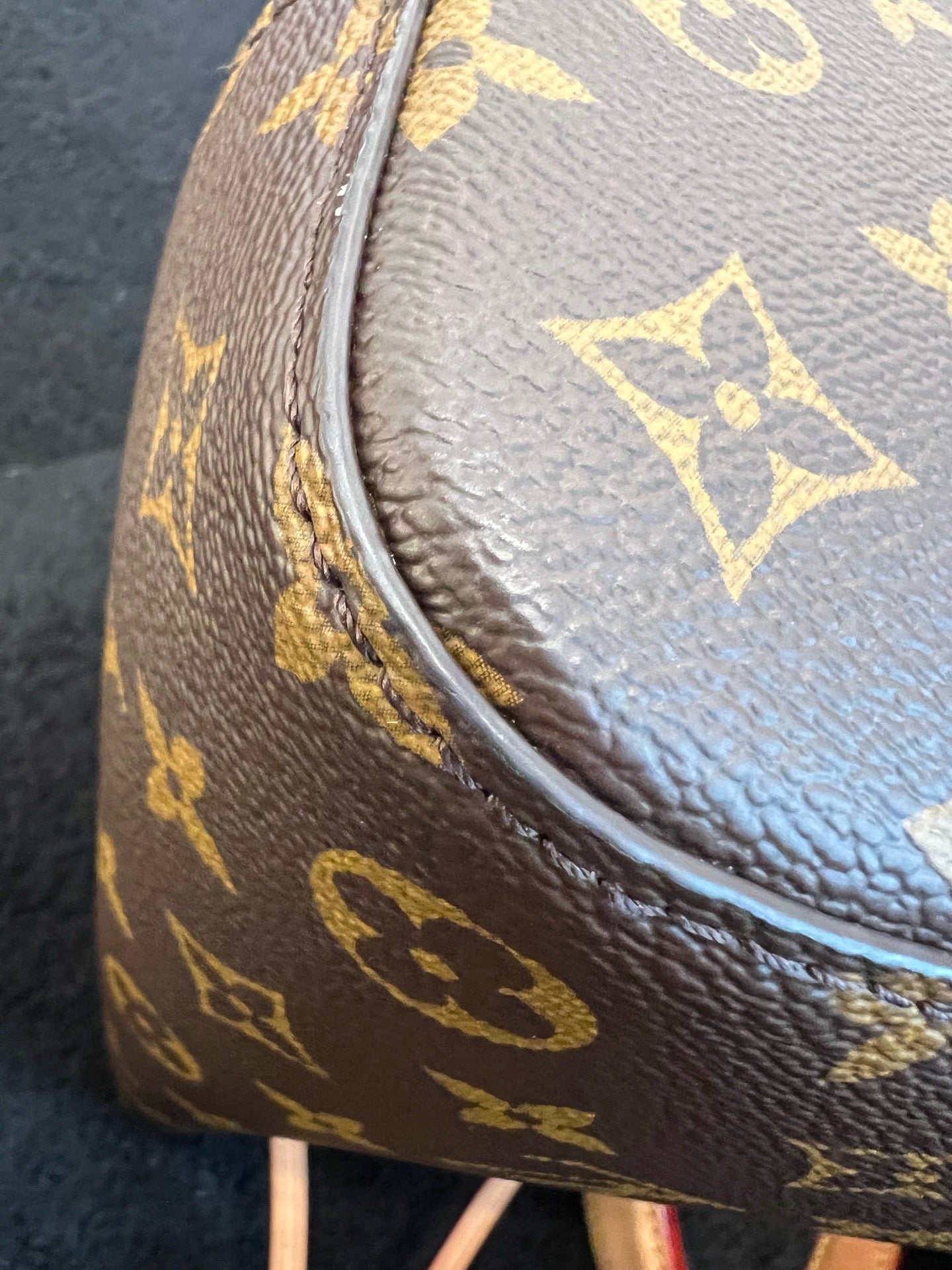Louis Vuitton - NeoNoe BB - Monogram coated canvas with Vachetta leather trim - Brown - (Mini)