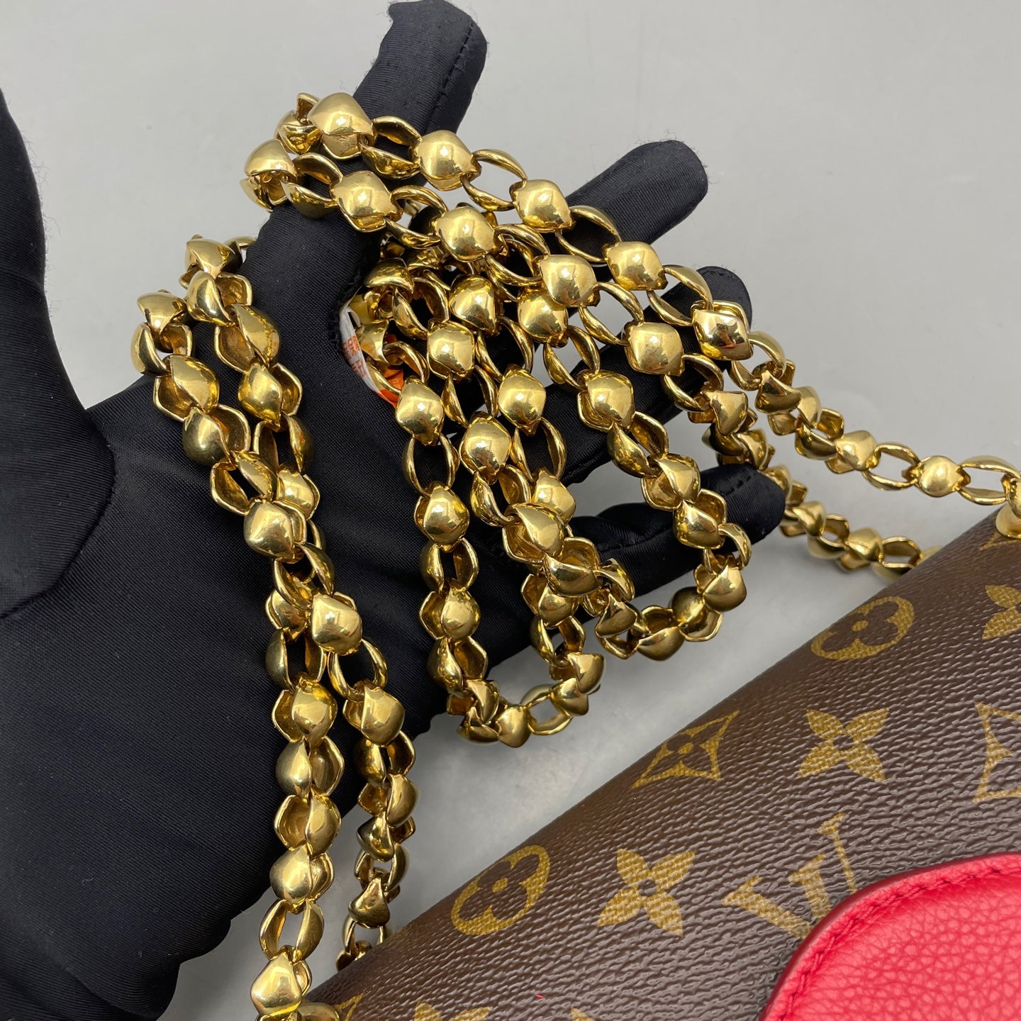 Louis Vuitton - Victoria Chain Bag - Monogram canvas with grained leather accents - Brown and Red with Gold-Tone Hardware - (Medium)