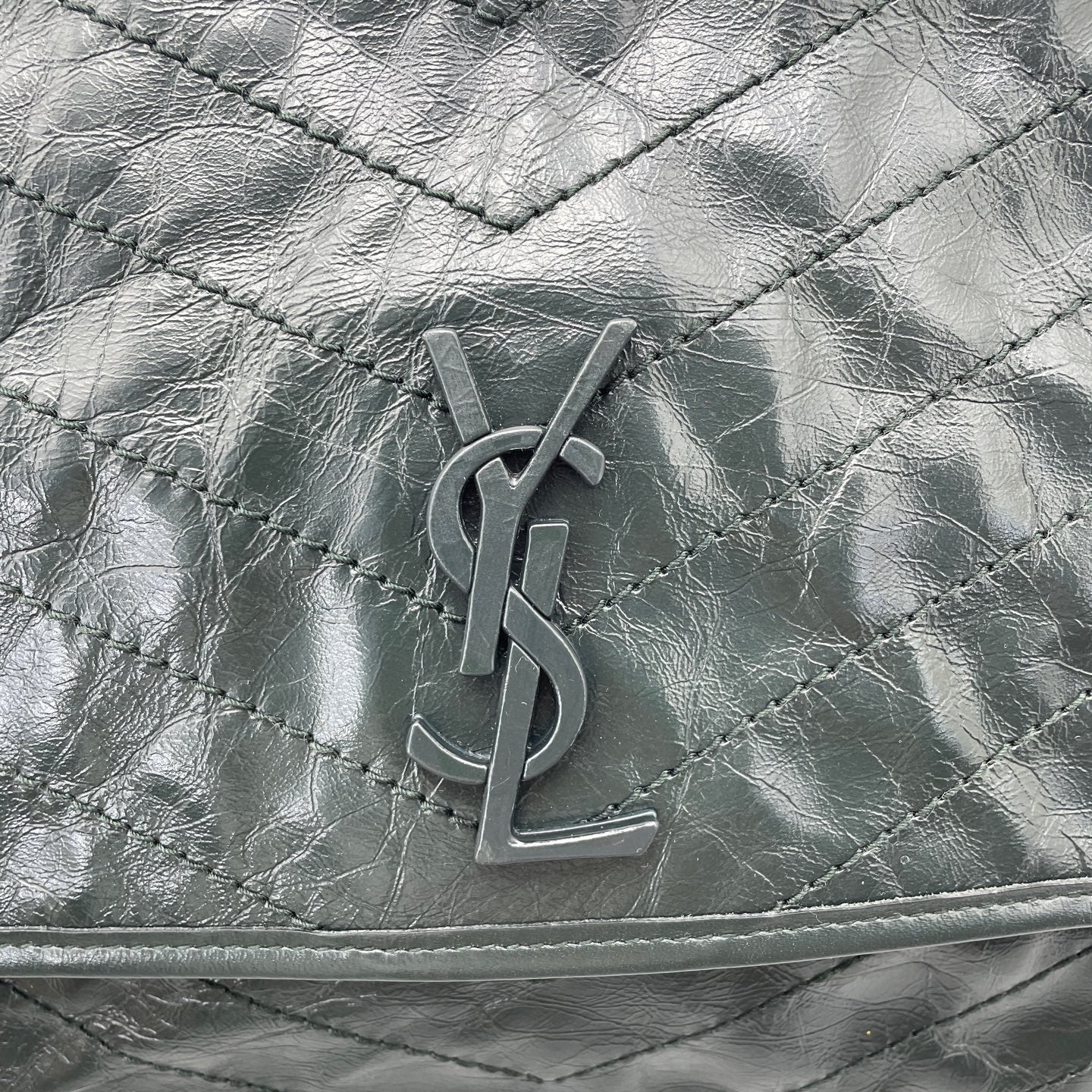 Saint Laurent - Niki Medium - Crinkled vintage leather - Dark Green - (medium)
