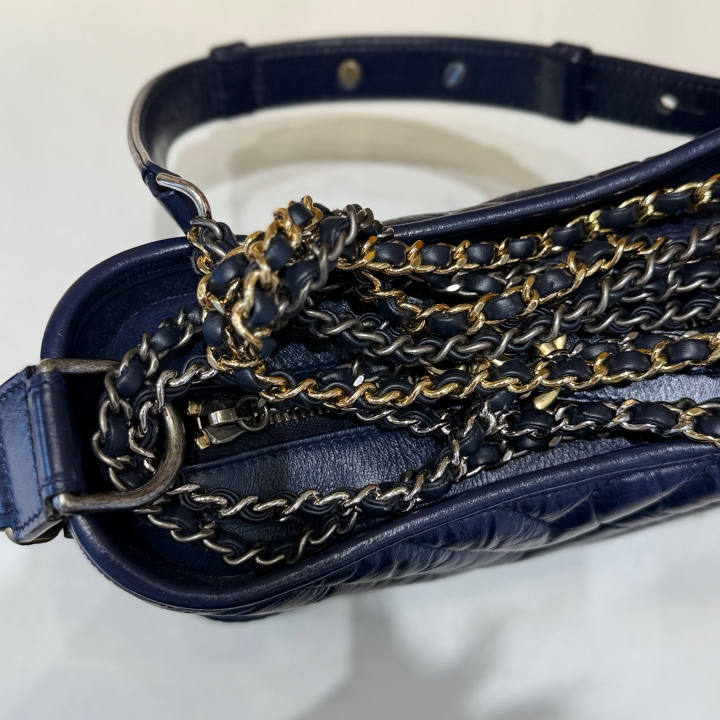 Chanel - Gabrielle Hobo Small - Aged calfskin leather - Navy - (small)