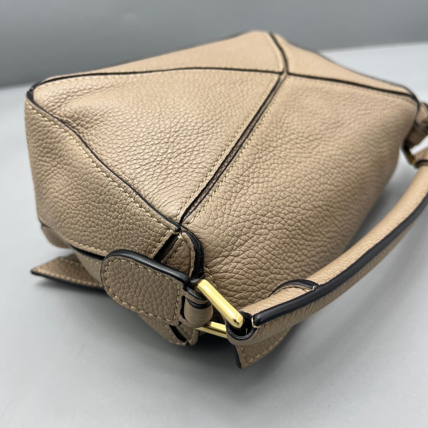 LOEWE - Puzzle Mini Bag - Grained calfskin leather - Beige - (mini)
