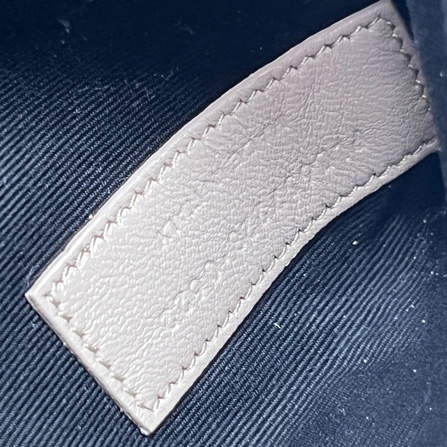 Saint Laurent - Le 5 à 7 Hobo Bag - Leather - White - (Mini)
