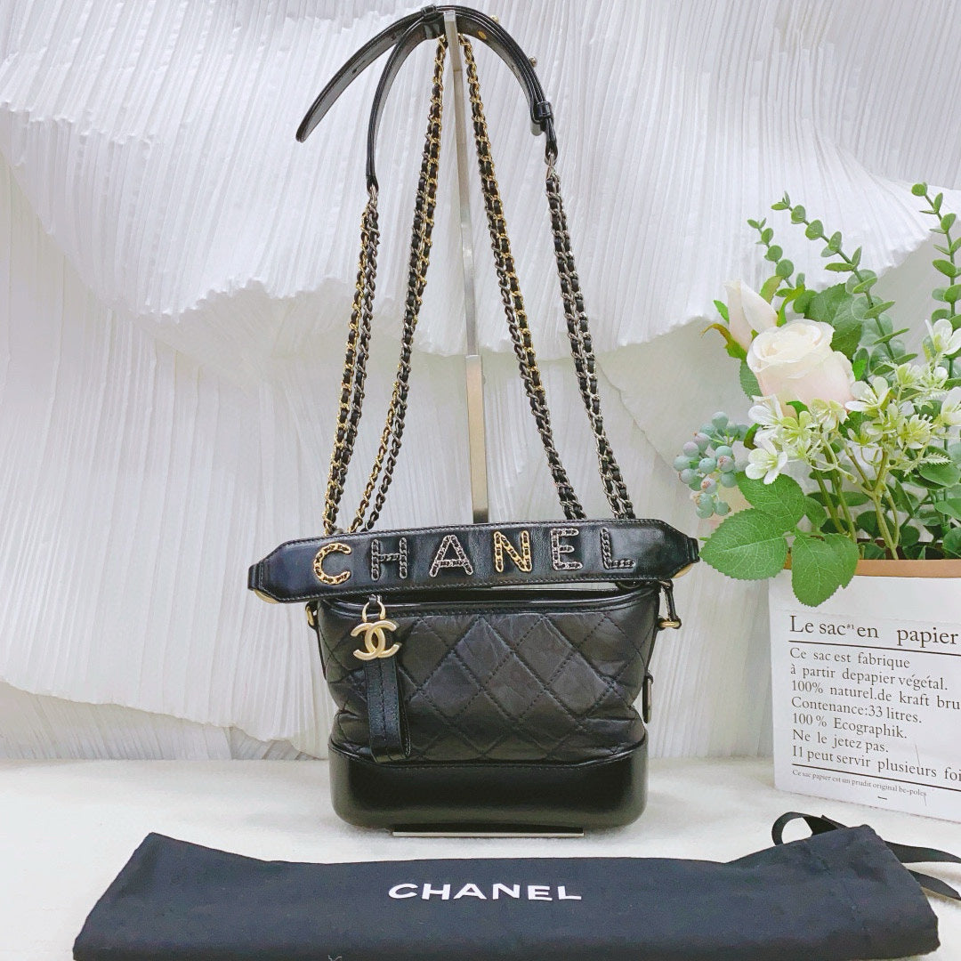 Chanel - Gabrielle Small Hobo Bag - Aged calfskin and smooth calfskin leather - Black - (Small)
