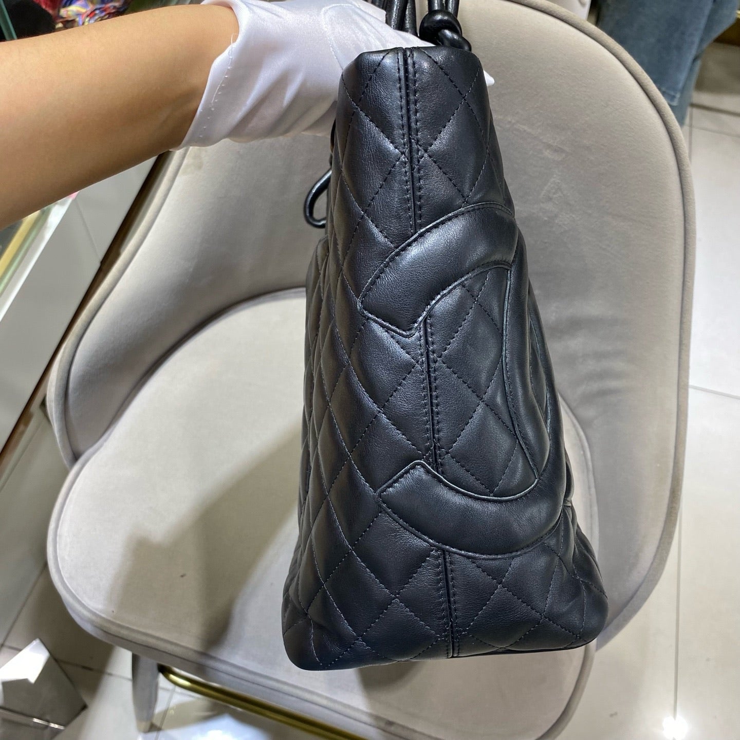 Chanel - Cambon Tote Bag - Calfskin leather - Black - (Medium)