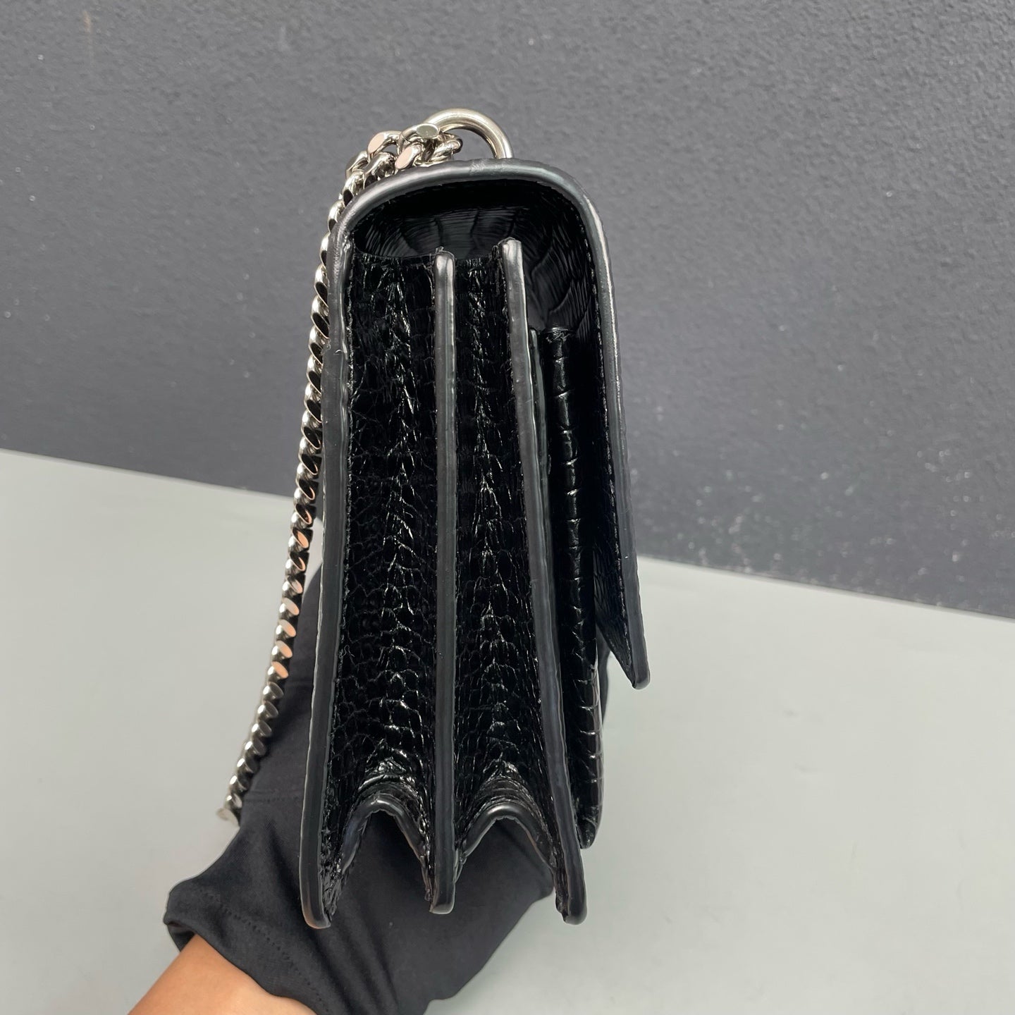 Saint Laurent - Sunset Medium Chain Bag - Embossed leather - Black - (Medium)