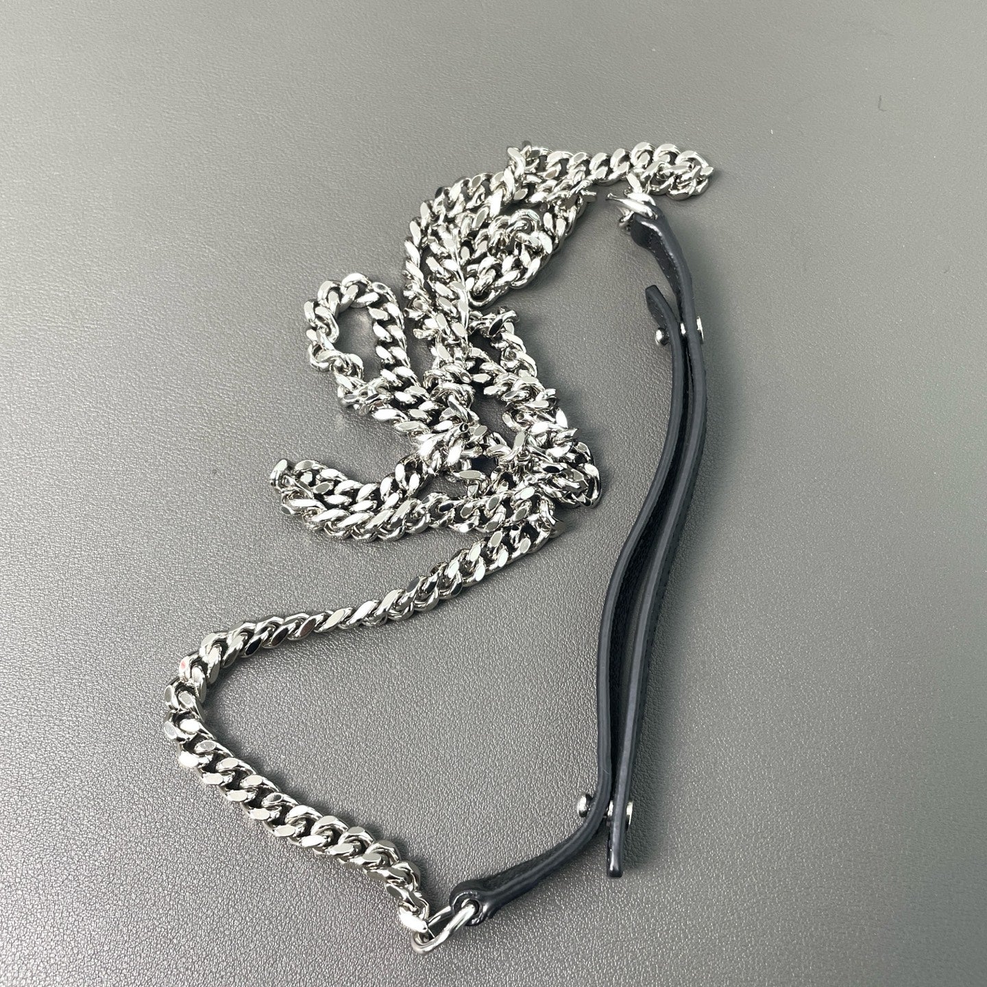 Saint Laurent - Envelope Wallet on Chain (WOC) - Caviar leather - Black - (mini)
