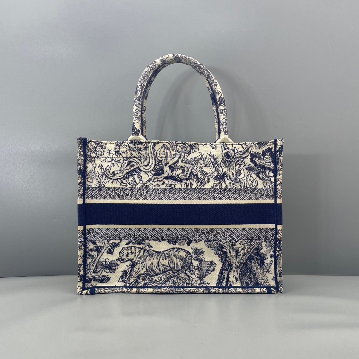Dior - Book Tote - Embroidered canvas - Navy Blue and Off-White - (Medium)