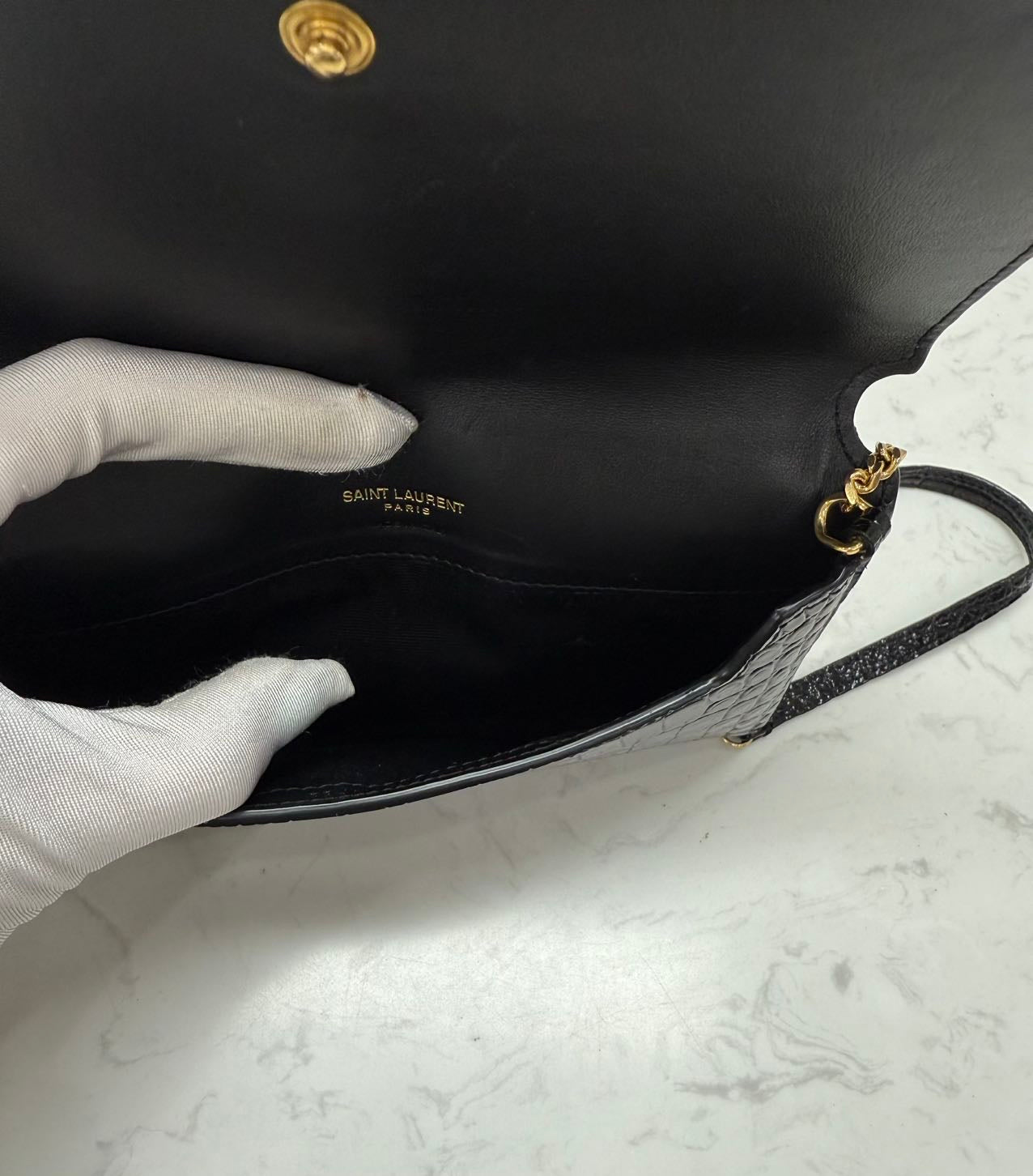 Saint Laurent - Monogram Envelope Chain Wallet - Croc-embossed cowhide leather - Black - (mini)