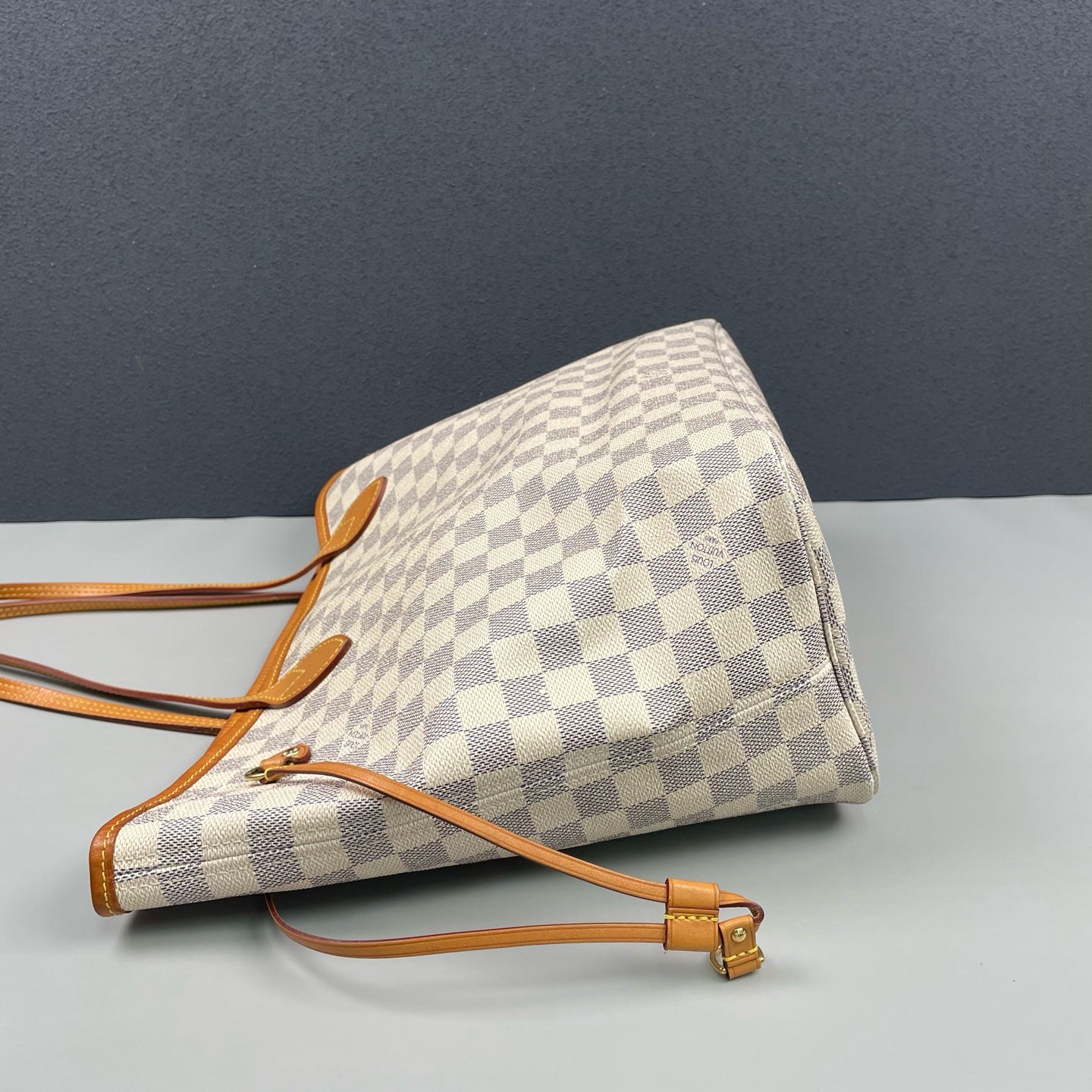 Louis Vuitton - Neverfull MM - Damier Azur coated canvas with natural cowhide leather trim - White - (Medium)