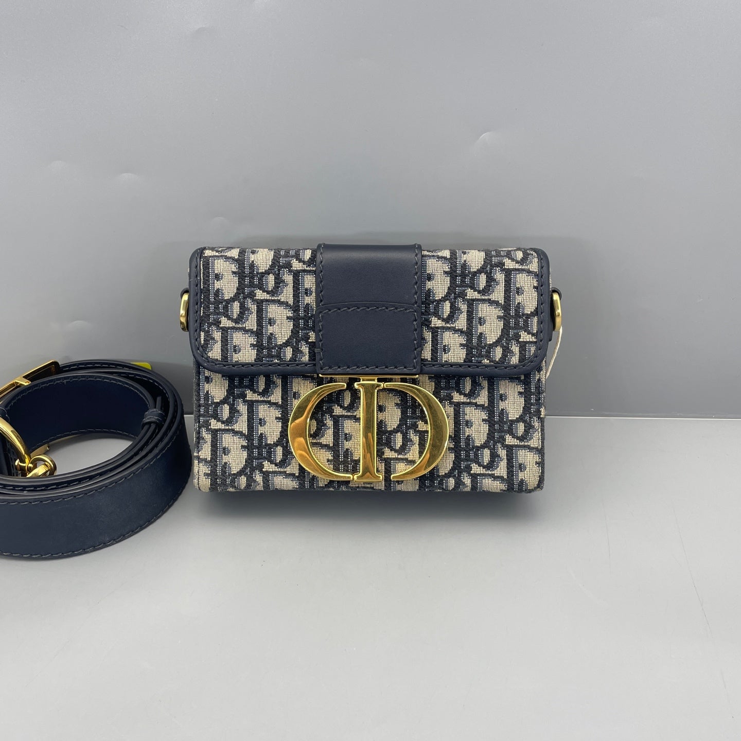 Dior - 30 Montaigne Mini Bag - Oblique Jacquard Canvas - Navy with Blue Leather Trim - (mini)
