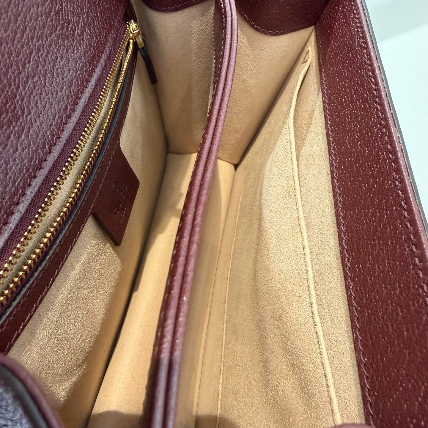 Gucci - Ophidia Top Handle Bag - GG Supreme canvas with leather trim - Burgundy - (medium)