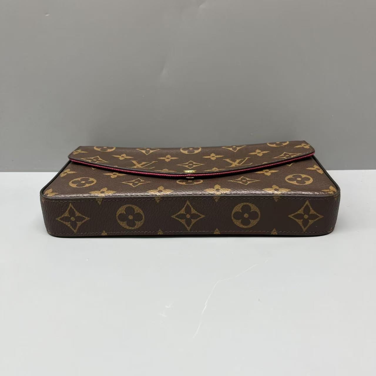 Louis Vuitton - Félicie Pochette - Monogram coated canvas with leather trim and textile lining - Brown - (mini)