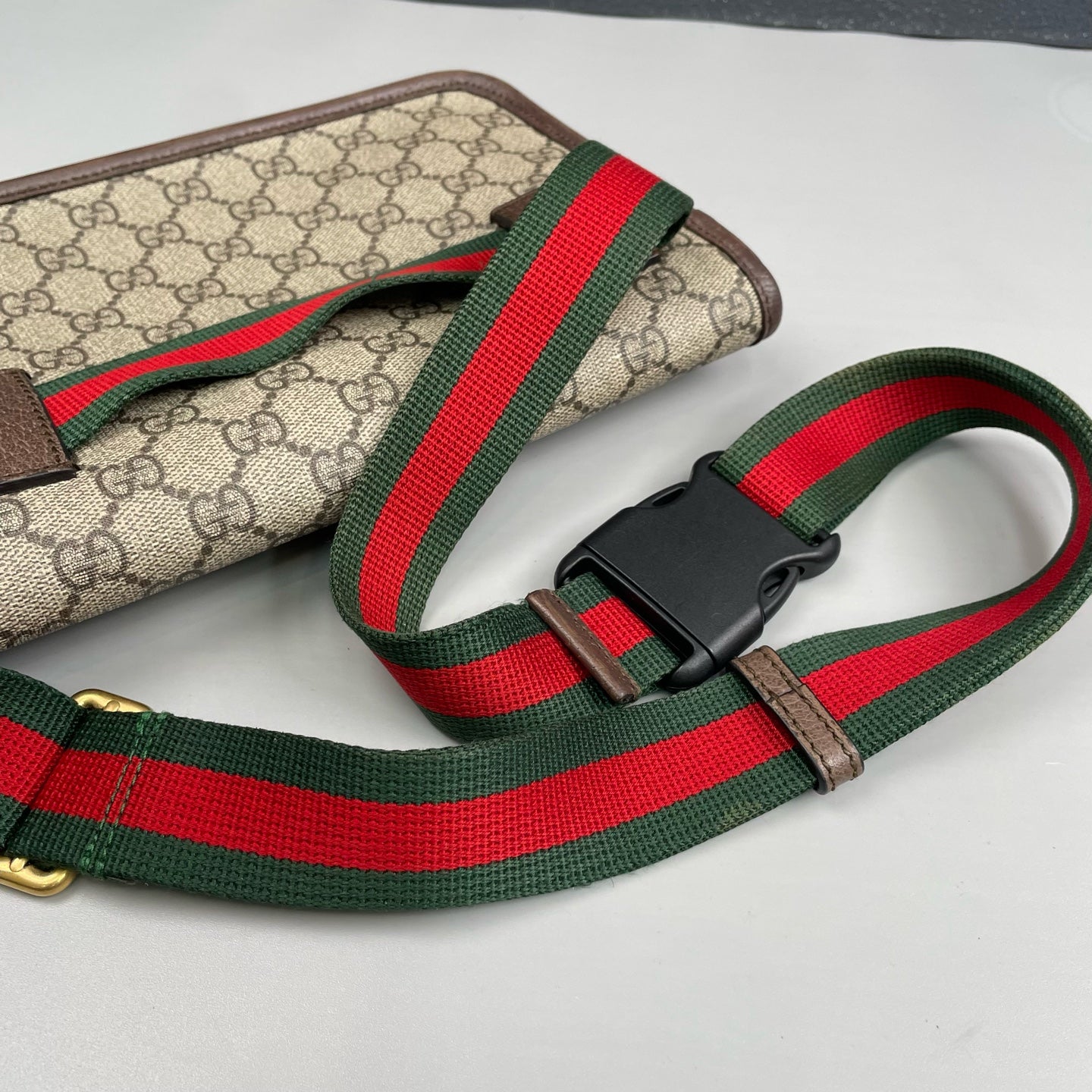 Gucci - Ophidia GG Supreme Tiger Head Belt Bag - GG Supreme coated canvas with leather trim and Web strap - Beige - (medium)