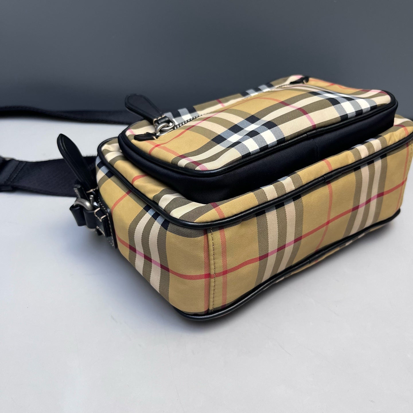 Burberry - Camera Bag - Canvas with leather trim - Beige - (small)