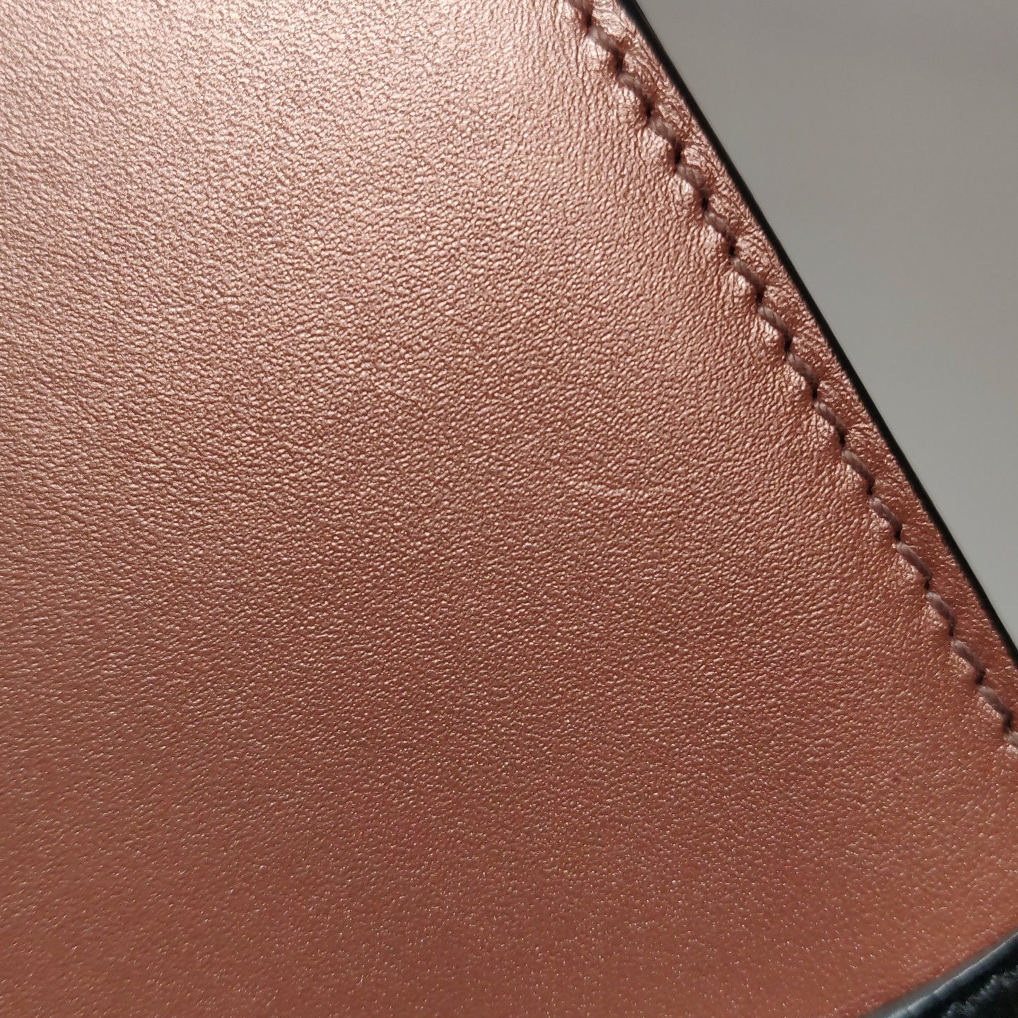 Prada - Cahier Small Box Bag - Saffiano leather and smooth leather - Metallic Rose Gold and Black - (small)