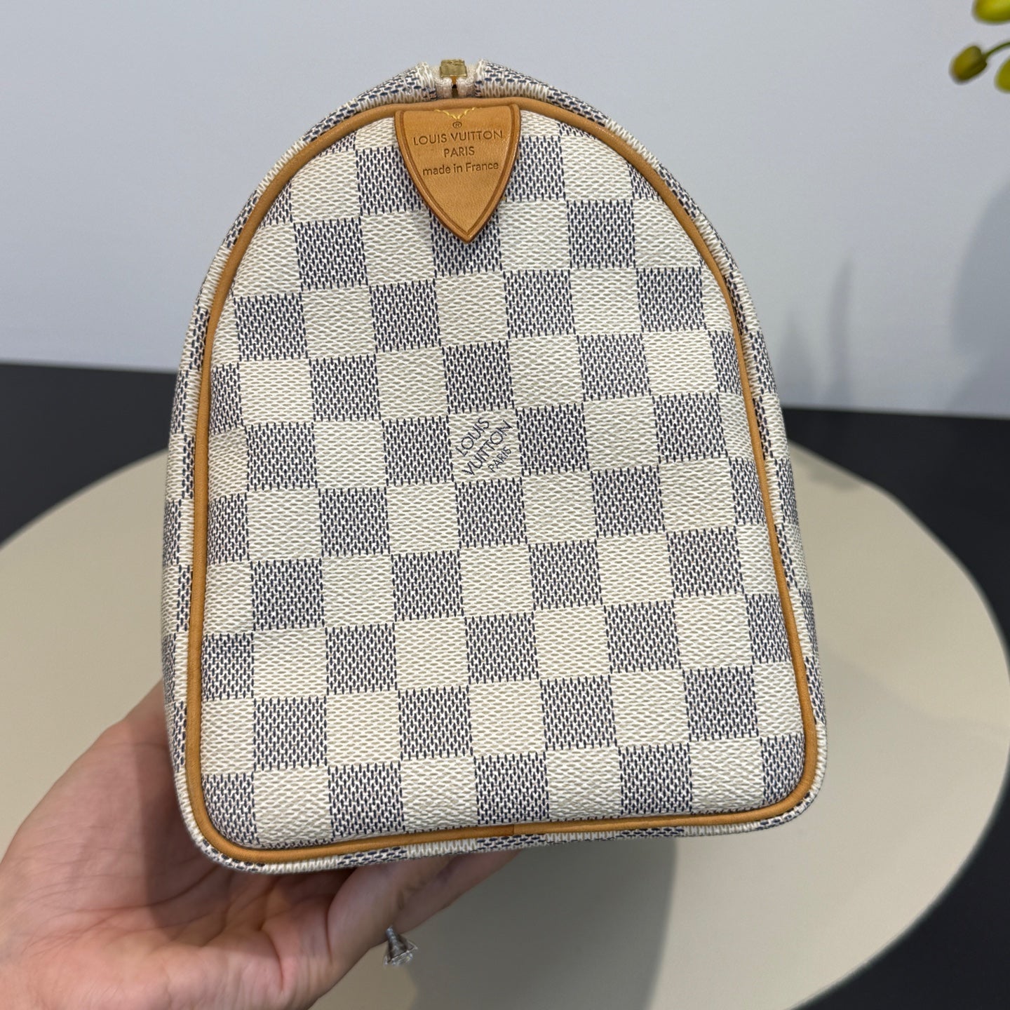 Louis Vuitton - Speedy 25 - Damier Azur coated canvas with natural cowhide leather trim and textile lining - White - (Small)