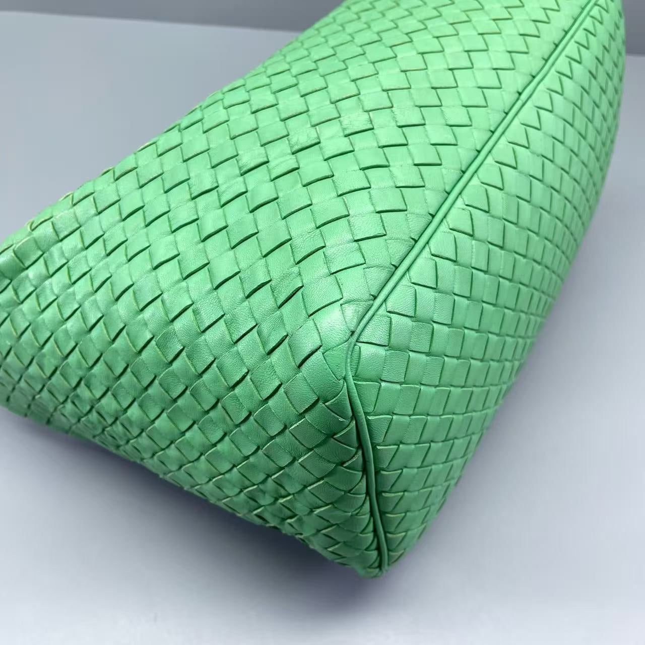 Bottega Veneta - Intrecciato Lunchbox Bag - Lambskin leather - Green - (medium)