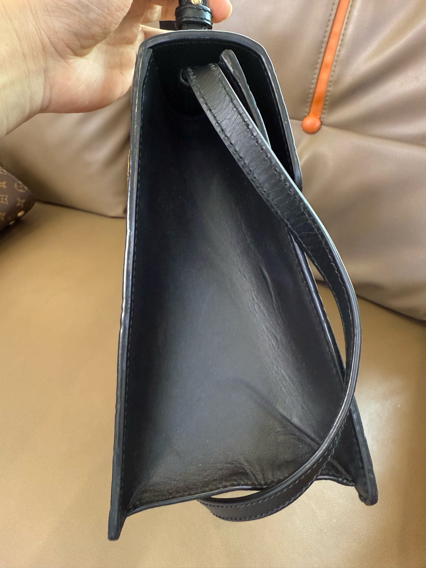 Gucci - Sylvie Large Flame Motif - Leather - Black - (Large)