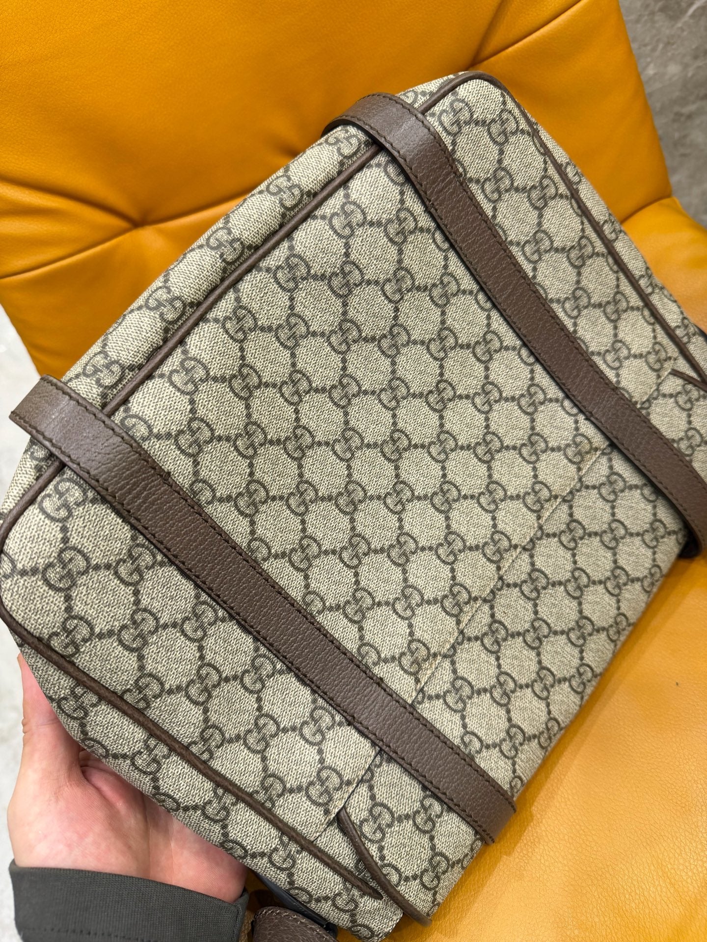 Gucci - Retro GG Messenger Bag - GG Supreme canvas with leather trim - Beige and Brown - (medium)