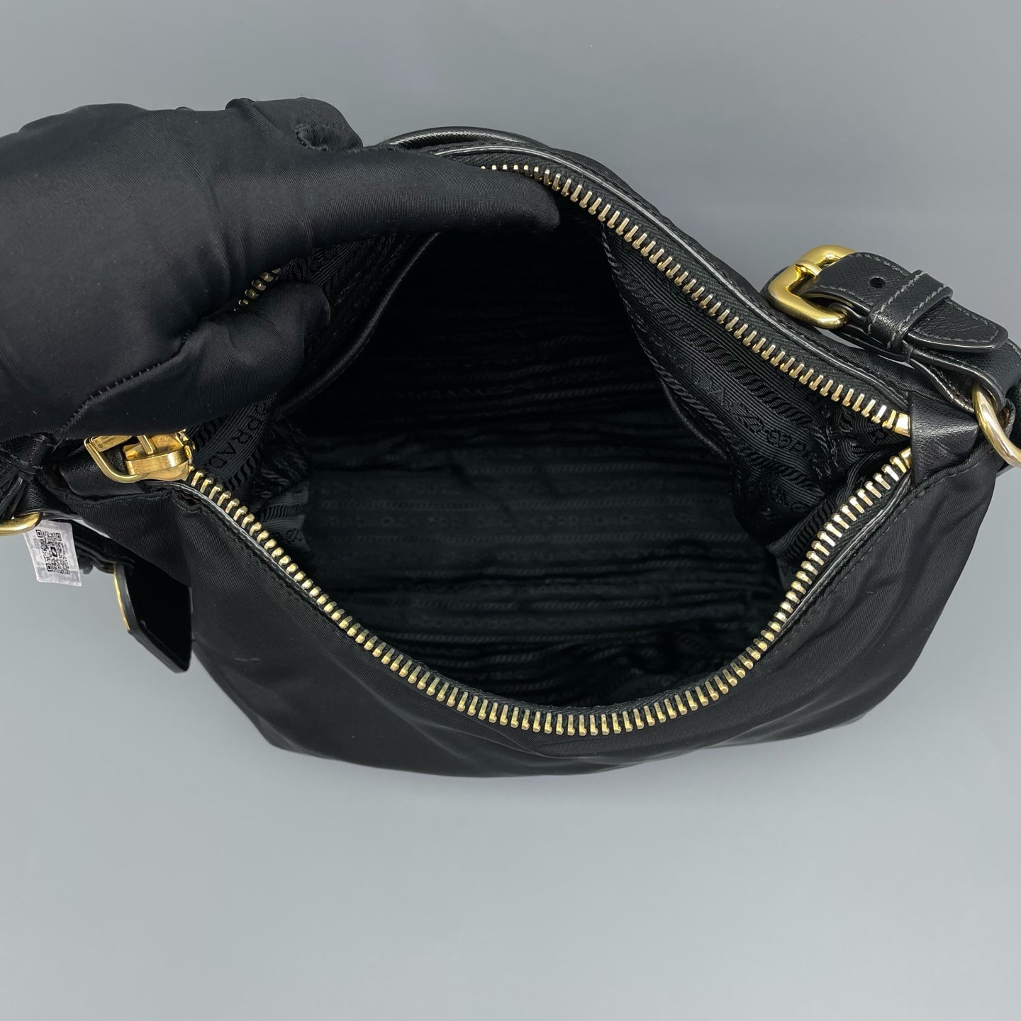 Prada - Tessuto Nylon Hobo - Polyamide - Black - (Medium)