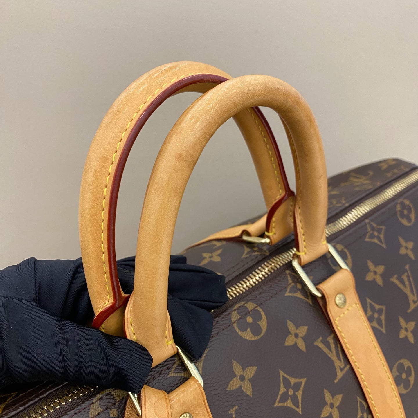Louis Vuitton - Keepall 45 Bandouliere - Monogram coated canvas with Vachetta leather trim - Brown - (large)