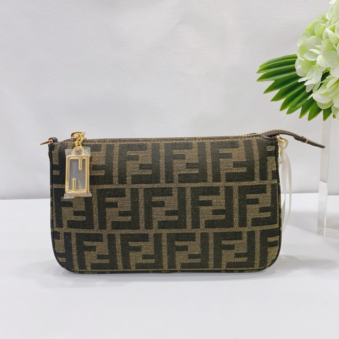 Fendi - Baguette Pouch - Jacquard canvas with leather trim - Brown - (mini)