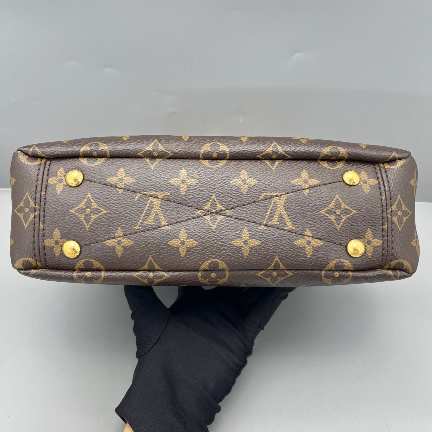 Louis Vuitton - Pallas BB - Monogram coated canvas with Vachetta leather trim and handles, microfiber lining - Brown, Red - (Small)