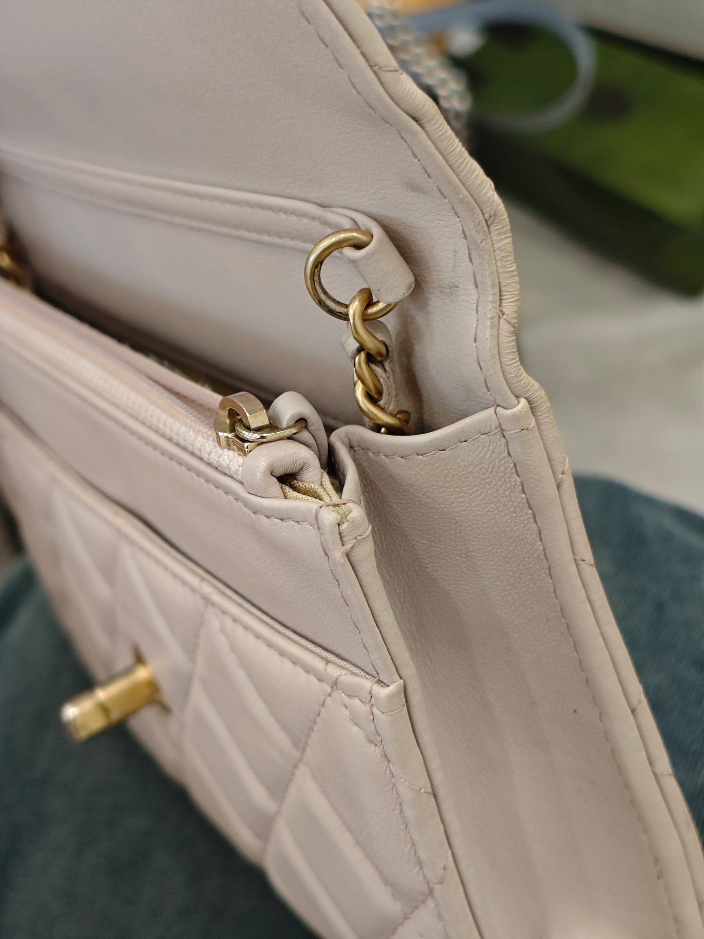 Chanel - Wallet on Chain (WOC) with Gold Ball Charm - Lambskin leather - Light Purple - (mini)