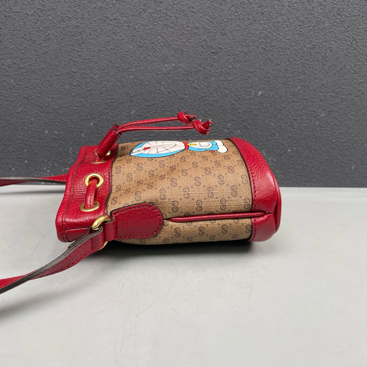 Gucci - Doraemon Collaboration Mini Bucket Bag - Coated canvas and leather - Brown and Red with Multicolour graphic - (mini)