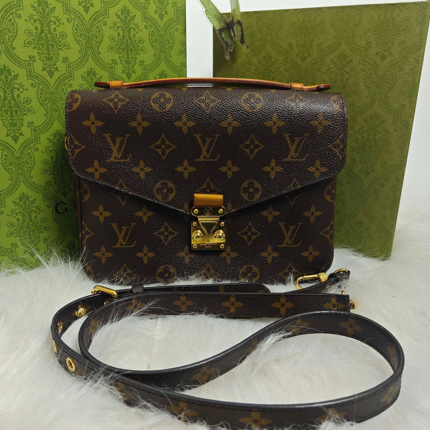 Louis Vuitton - Pochette Métis - Monogram coated canvas with Vachetta leather trim - Brown - (Medium)