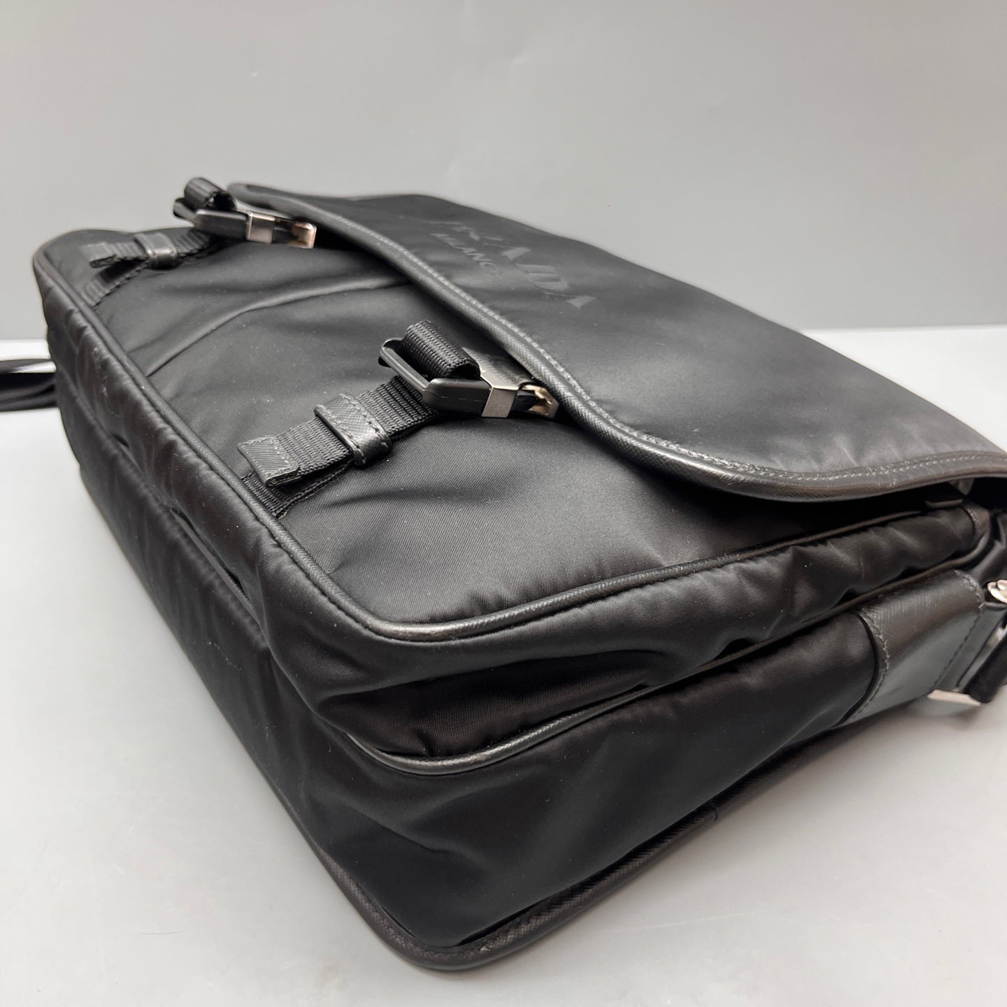 Prada - Messenger Bag - Nylon with leather trim - Black - (Medium)