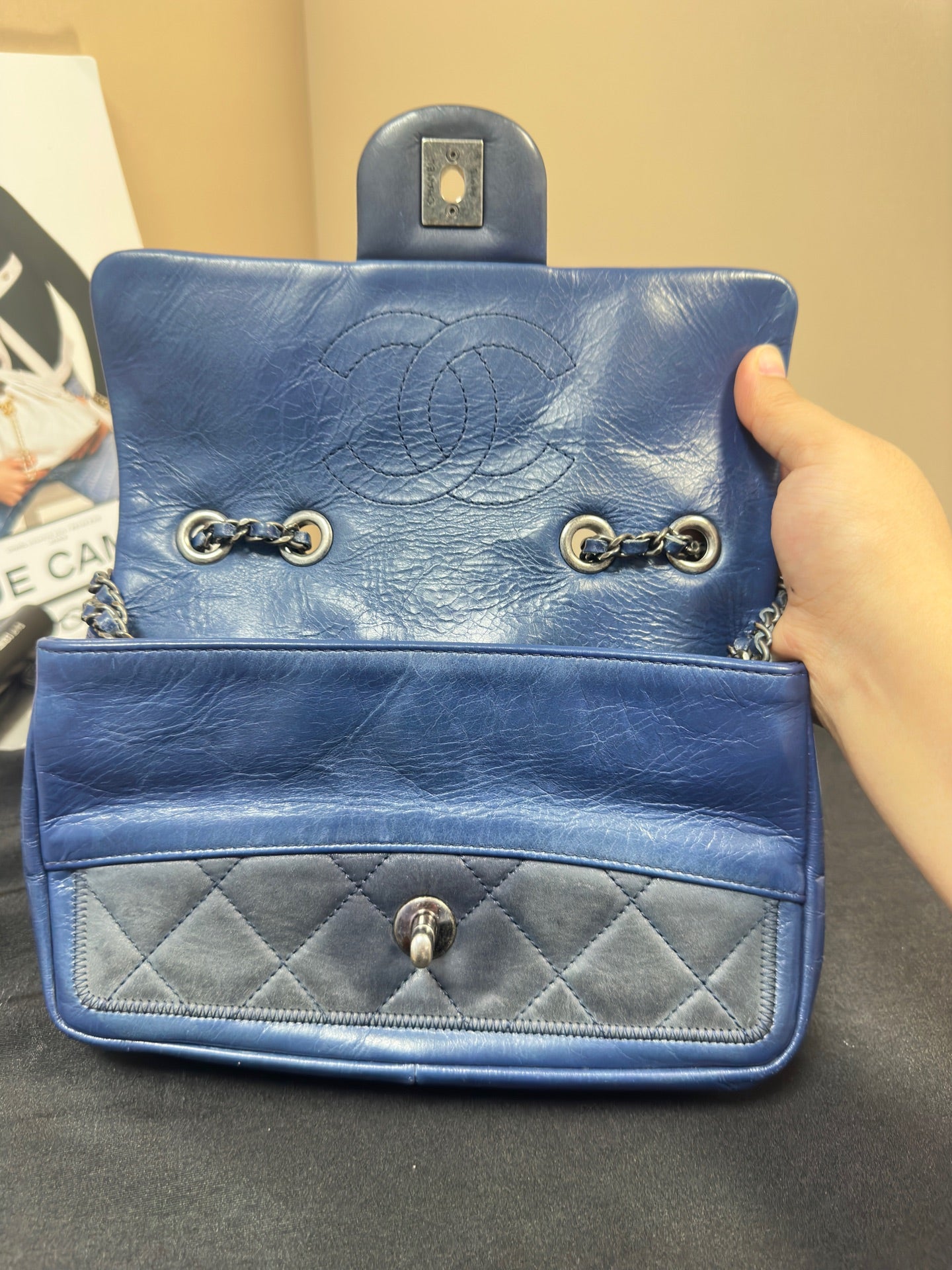 Chanel - Seasonal Flap Bag - Cowhide leather with textile panels - Dark Blue and Grey color-block with silver-tone hardware - (Small)