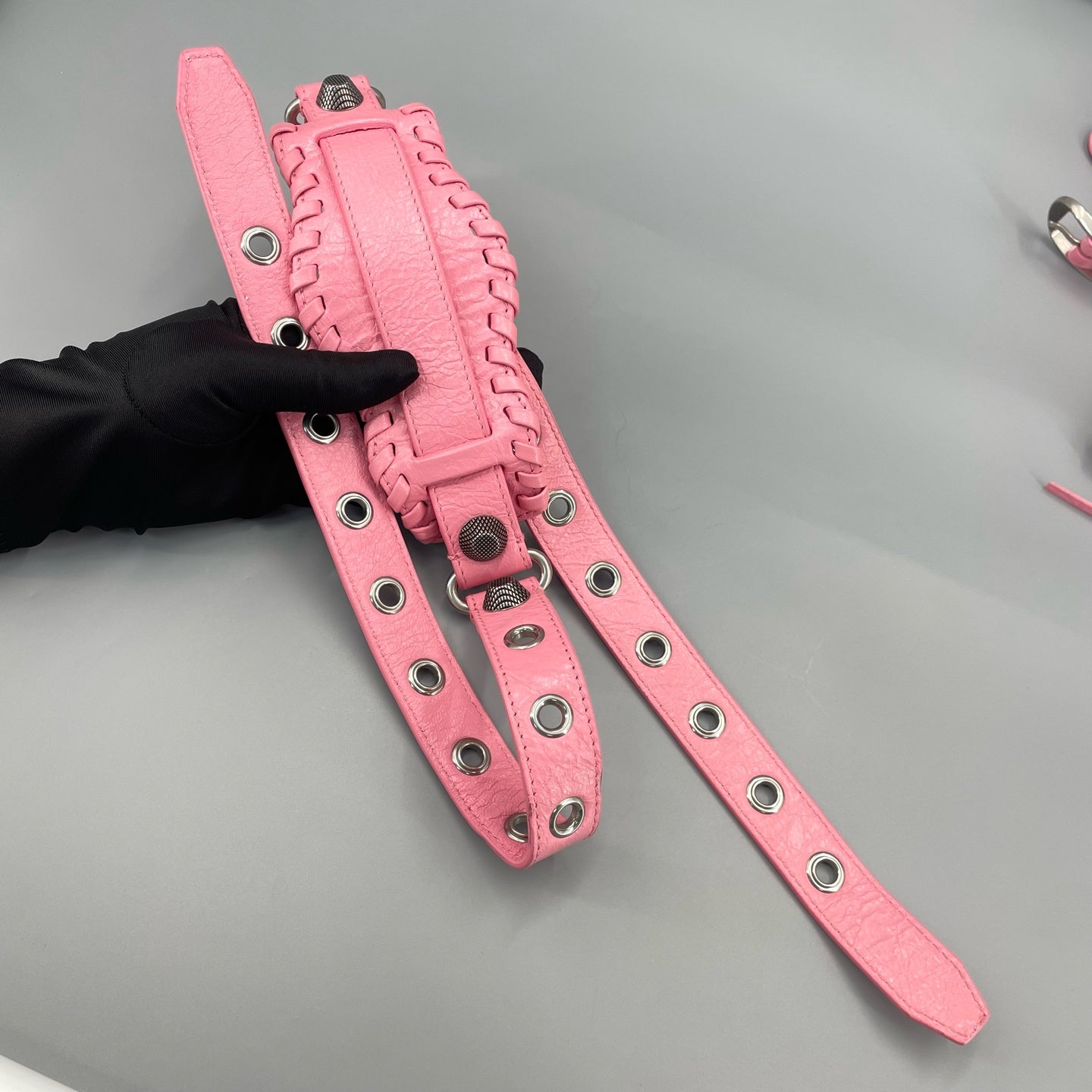 Balenciaga - Le Cagole Shoulder Bag - Distressed lambskin leather - Pink - (Small)