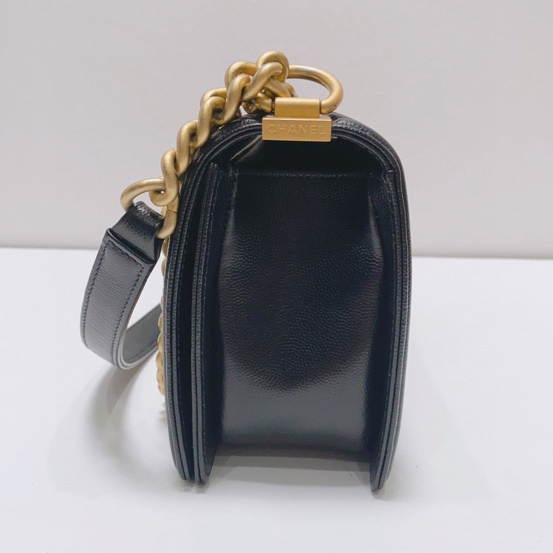Chanel - Boy Bag Medium - Caviar leather - Black - (Medium)