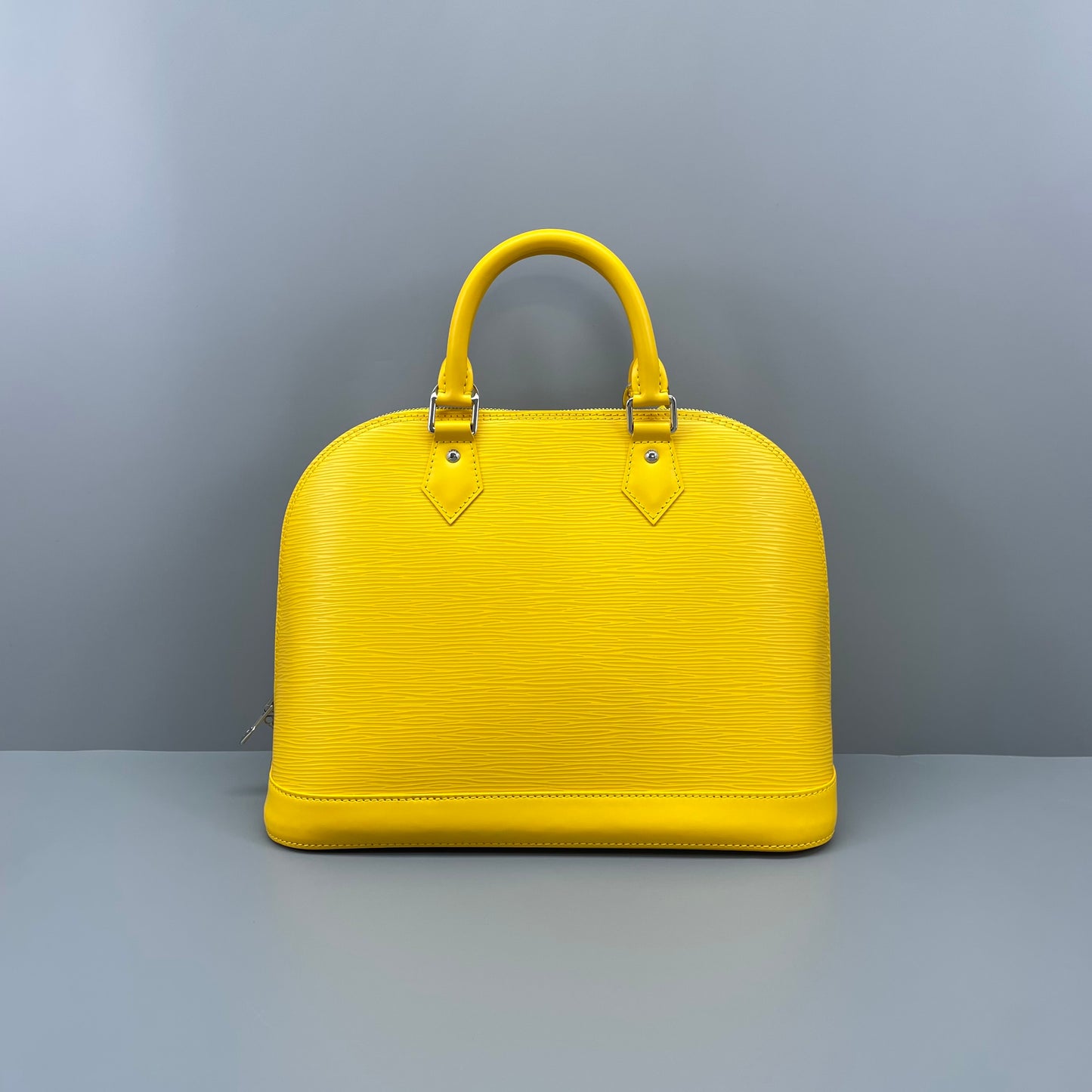 Louis Vuitton - Alma MM - Epi Leather - Yellow - (medium)