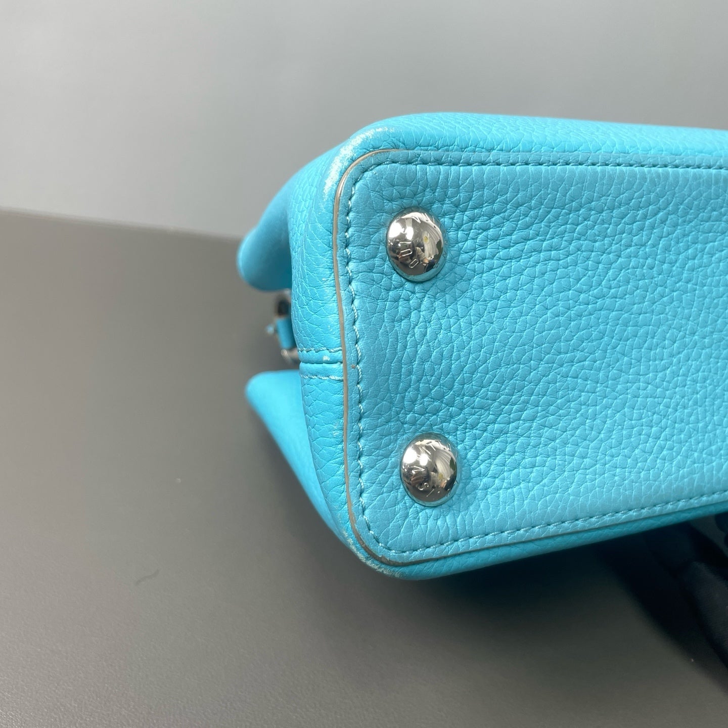 Louis Vuitton - Capucines - Grained leather - Blue - (small)