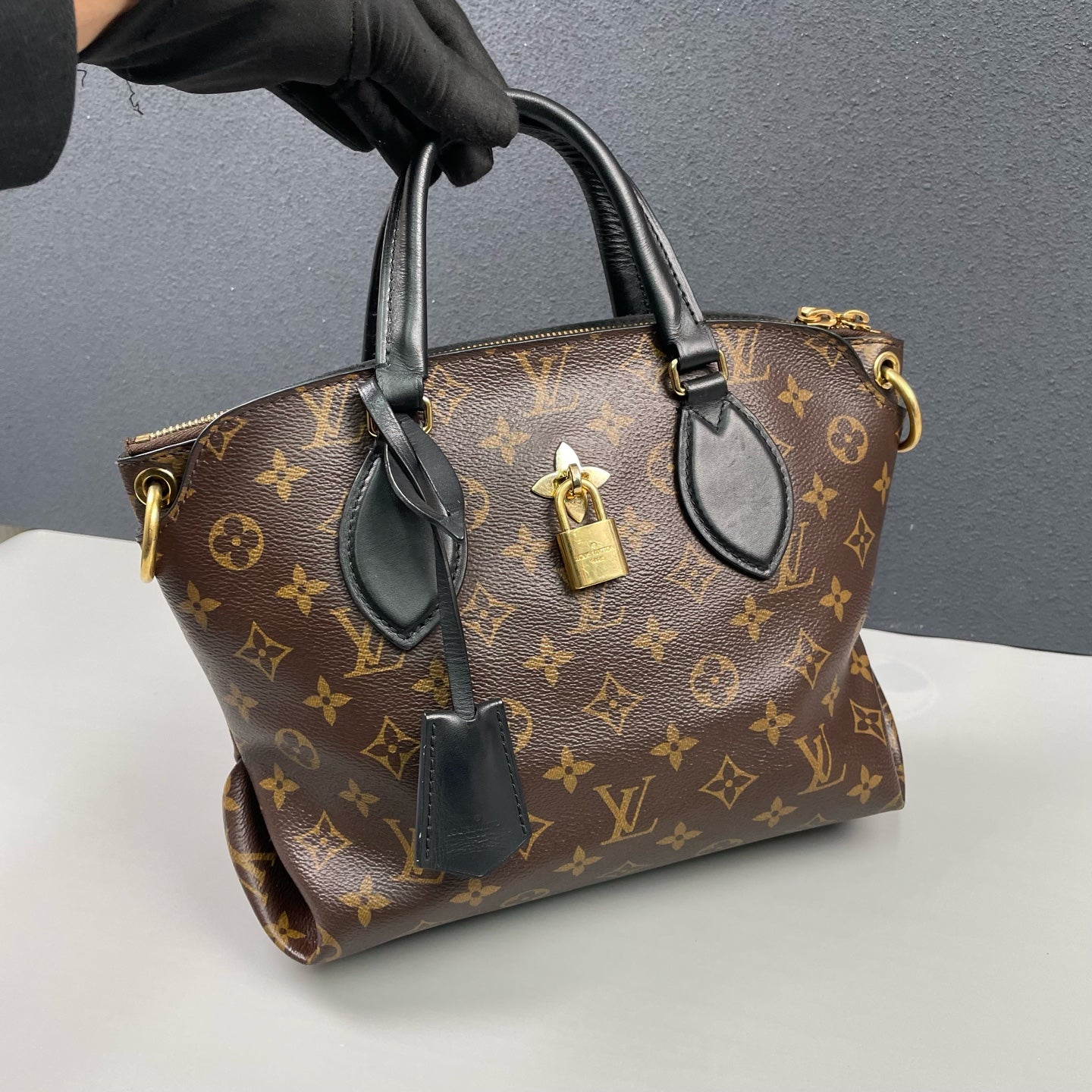 Louis Vuitton - Flower Tote - Monogram coated canvas with black grained leather trim - Brown - (medium)