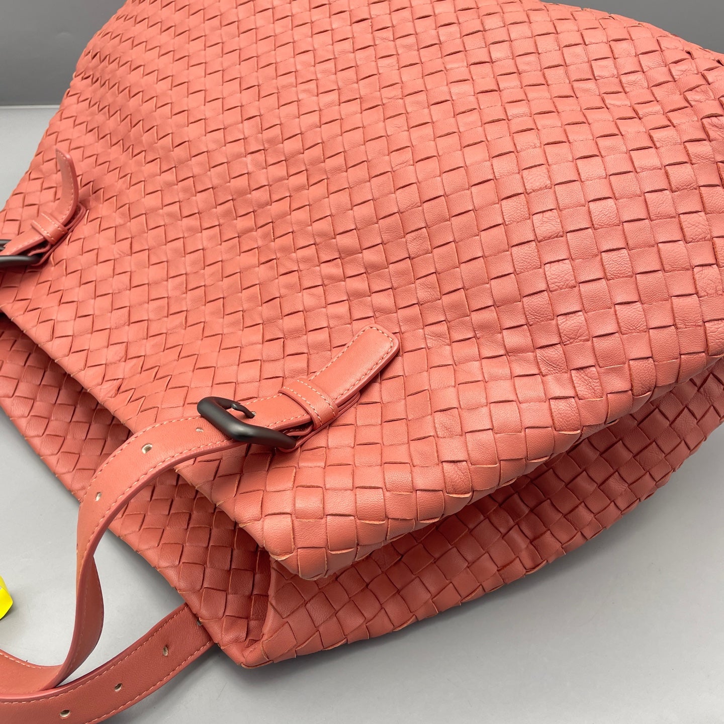 Bottega Veneta - Intrecciato Woven Tote Bag - Leather - Pink - (medium)