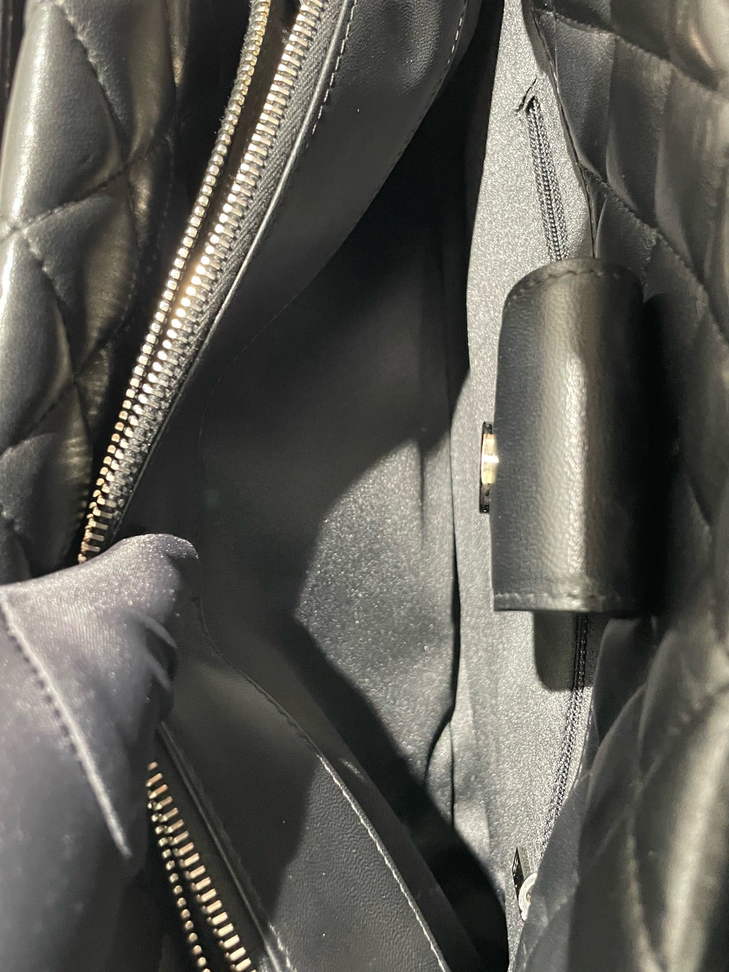 Chanel - Large Shopping Tote - Quilted lambskin leather with smooth leather trim - Black with silver-tone hardware - (Large)