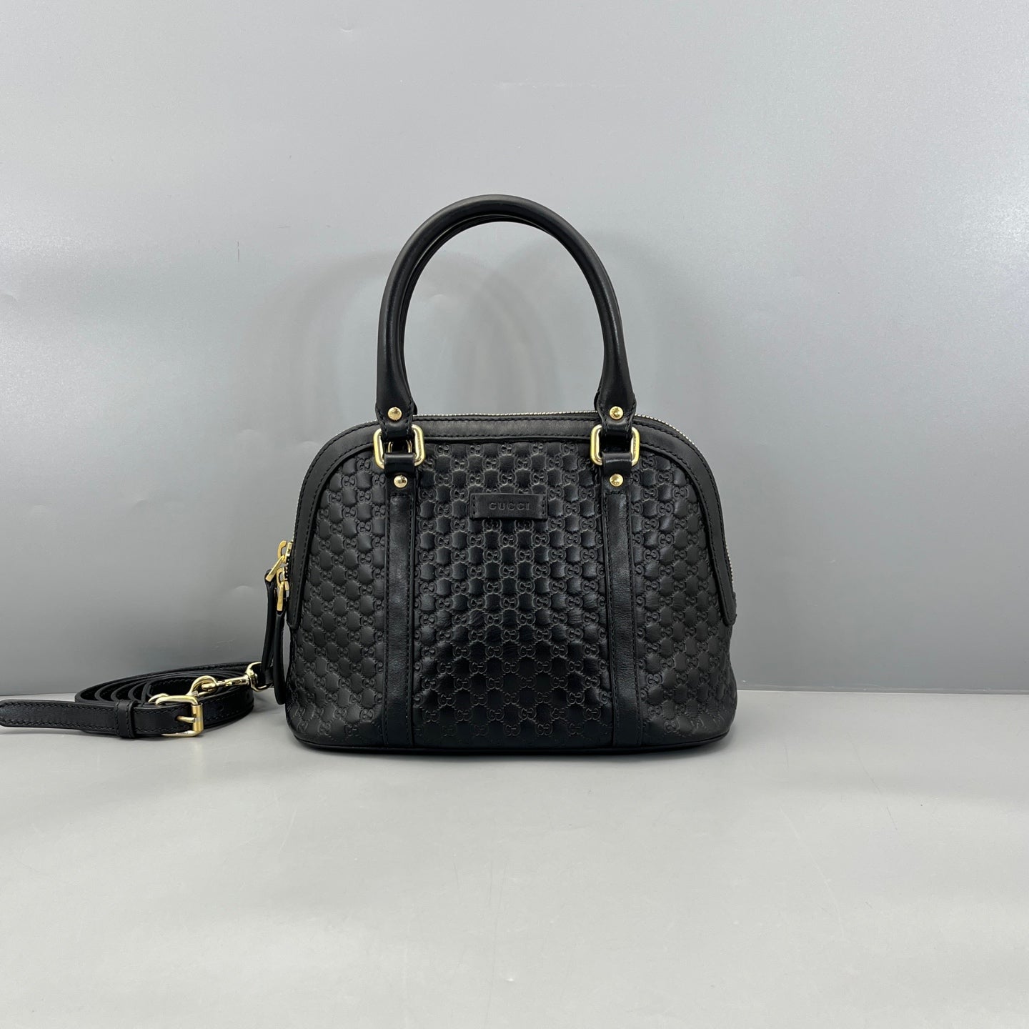 Gucci - Microguccissima Dome Bag (Outlet Style) - Leather - Black - (medium)