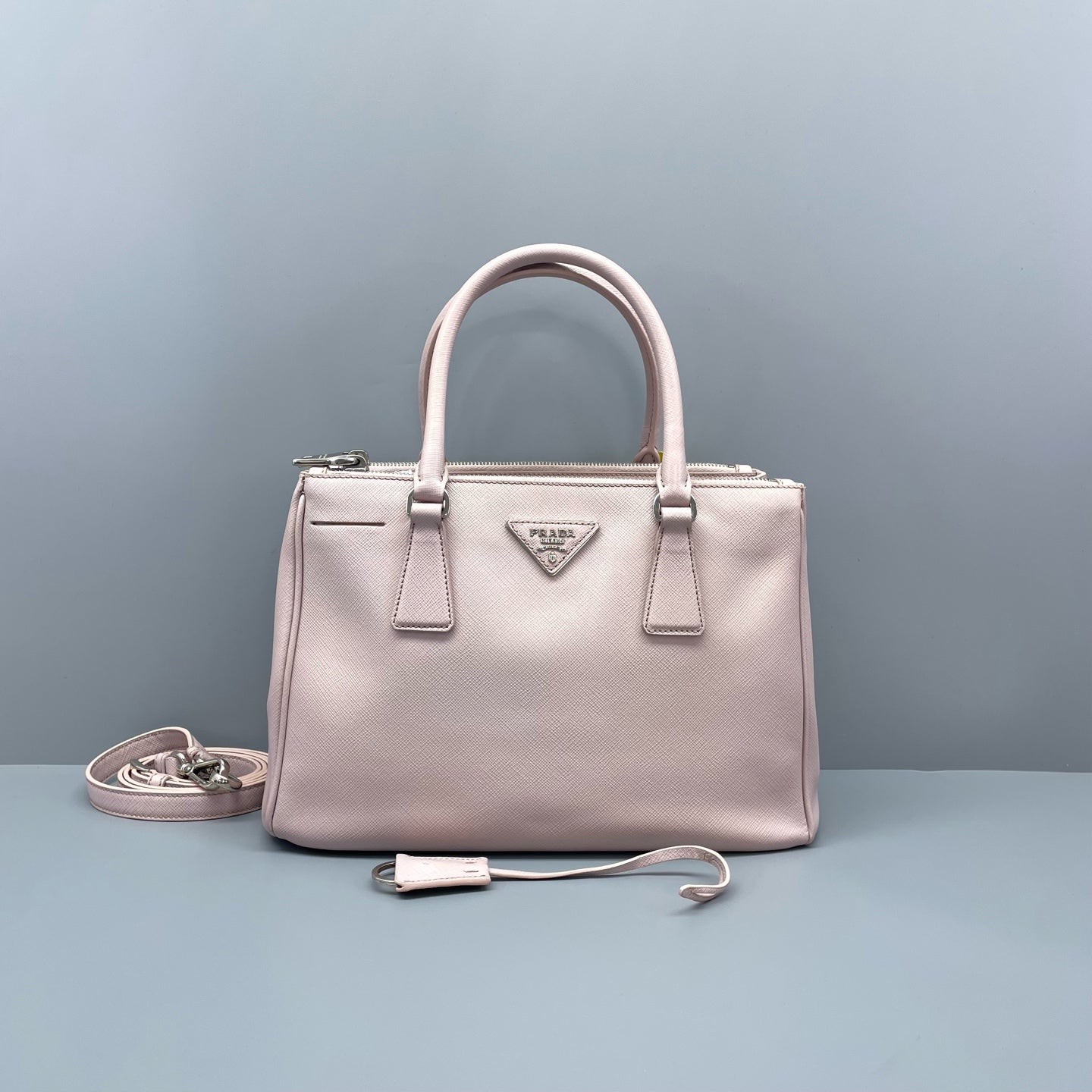 Prada - Saffiano Lux Tote (Galleria) Small - Leather - Pink - (small)