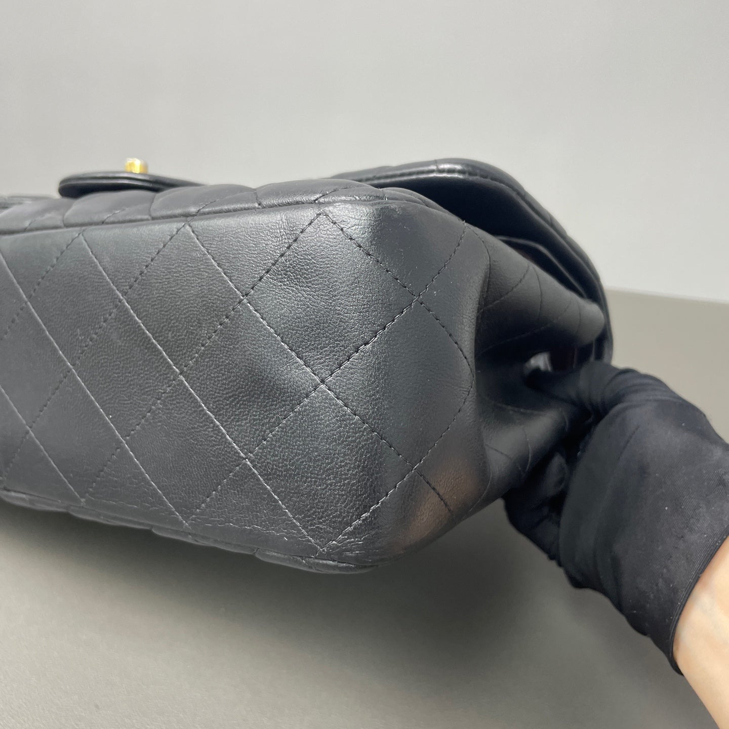 Chanel - Classic Flap Jumbo - Caviar leather - Black - (Large)