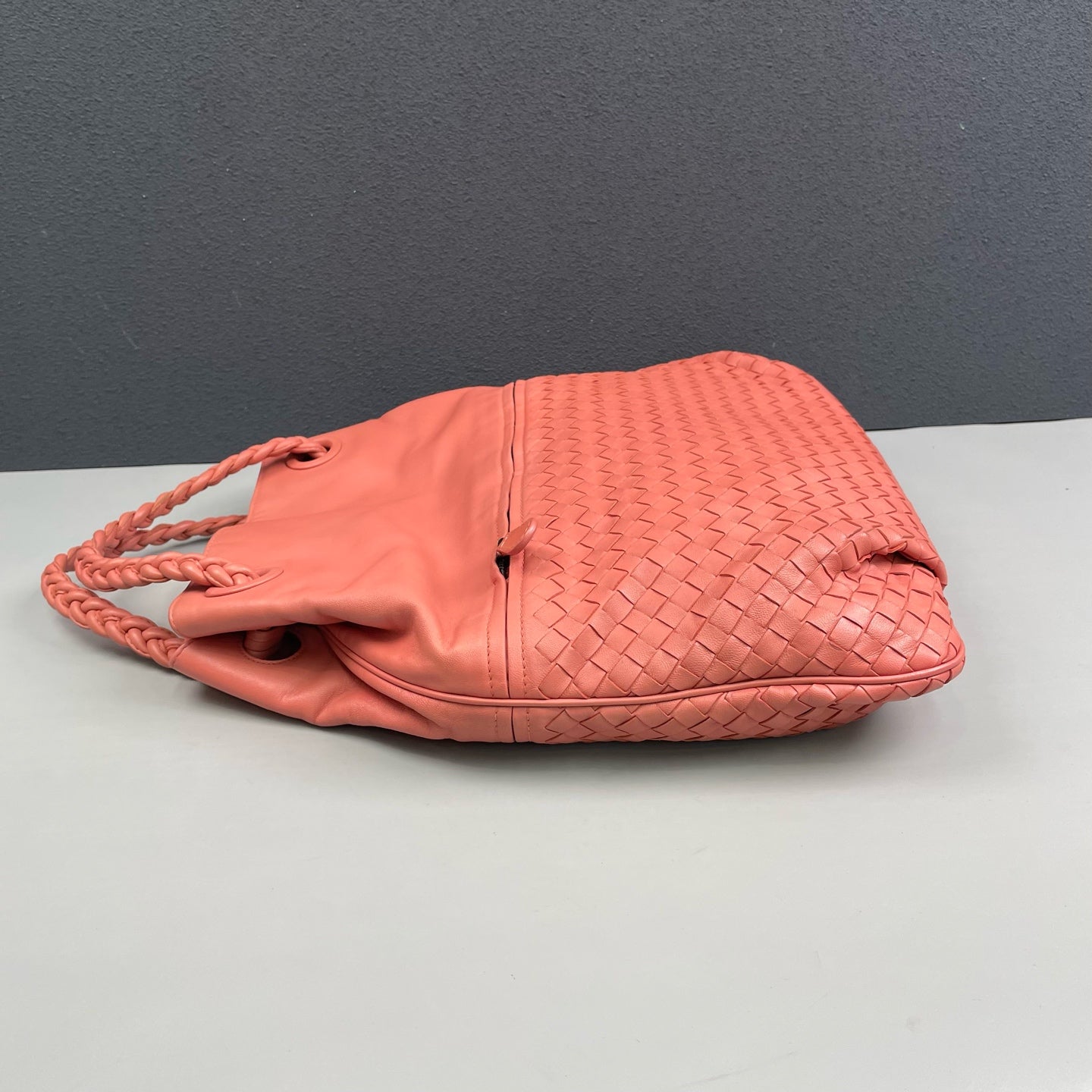 Bottega Veneta - Intrecciato Tote Bag - Leather - Pink - (Large)