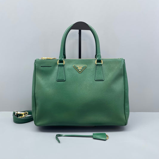 Prada - Saffiano Lux Tote - Leather - Green - (Medium)