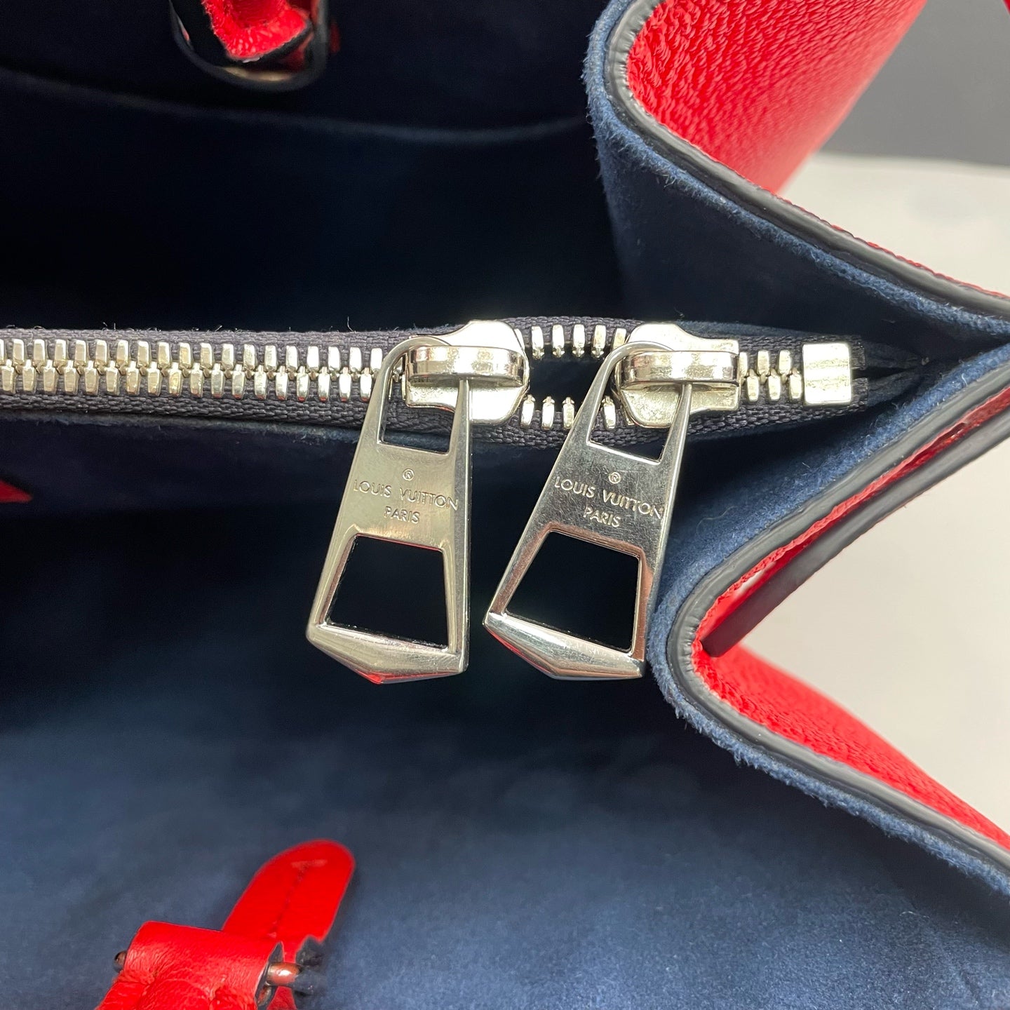 Louis Vuitton - Twist Tote - Epi leather - Red - (medium)