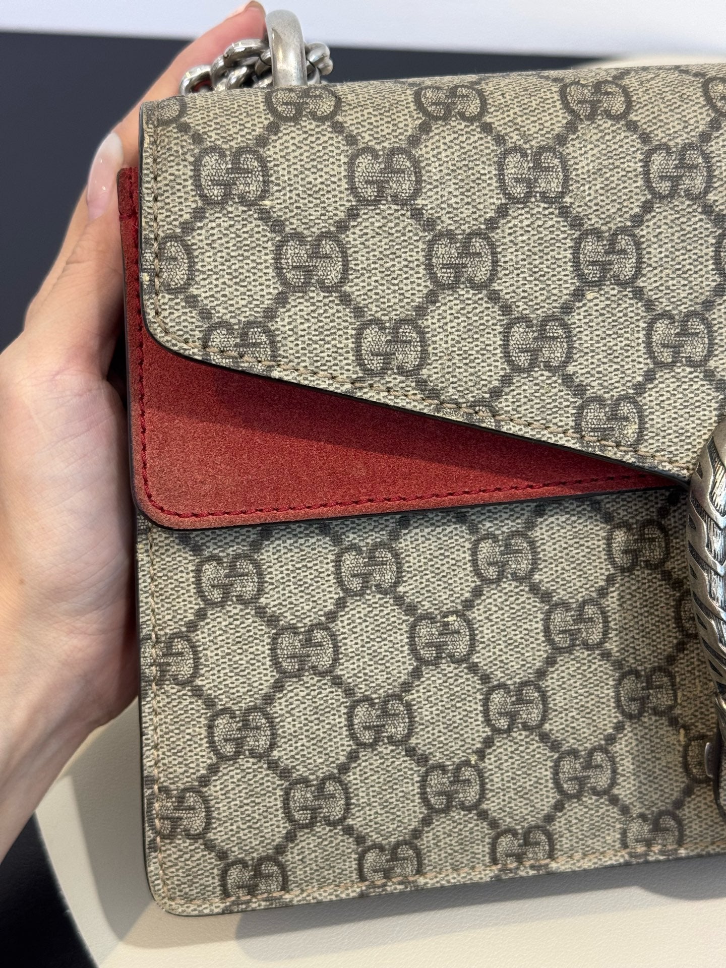 Gucci - Dionysus Medium Shoulder Bag - GG Supreme canvas and suede - Beige with Red accents - (Medium)