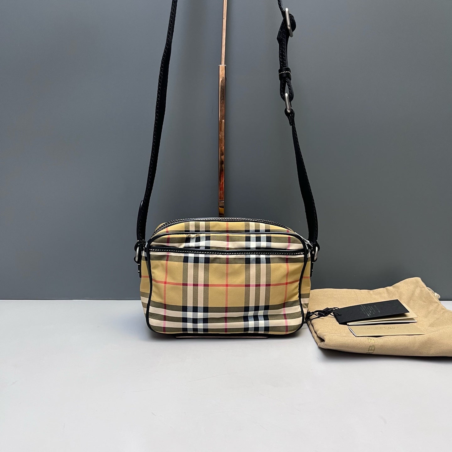 Burberry - Camera Bag - Canvas with leather trim - Beige - (small)