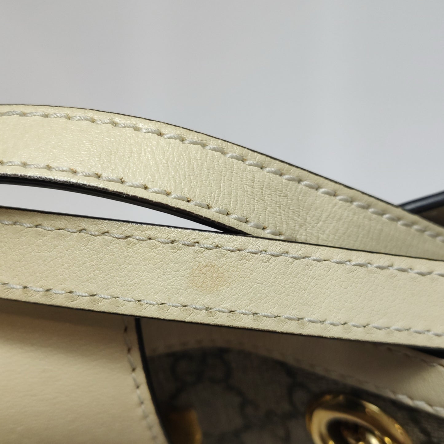 Gucci - Padlock Small Shoulder Bag - GG Supreme canvas with leather trim - Beige - (Small)