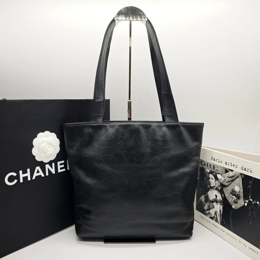 Chanel - Vintage Embossed CC Tote - Lambskin leather - Black - (Medium)